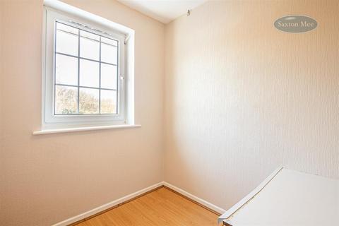 12 Knoll Close, Stocksbridge, Sheffield, S36 2GQ