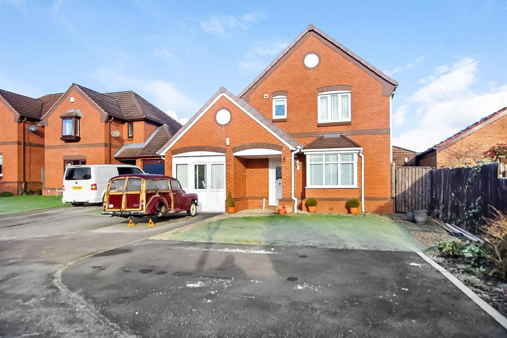 Colwell Court, Greenfields, Newton Aycliffe 3 bed detached house £204,995