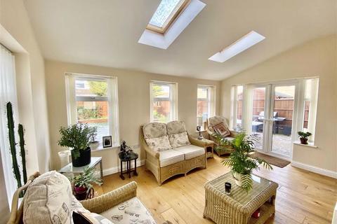 4 Coppice Close, Hinckley, LE10 1TF