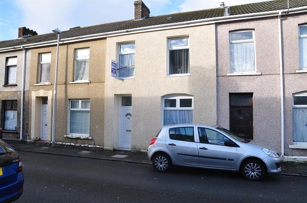 Old Castle Road, Llanelli 3 bed terraced house £110,000