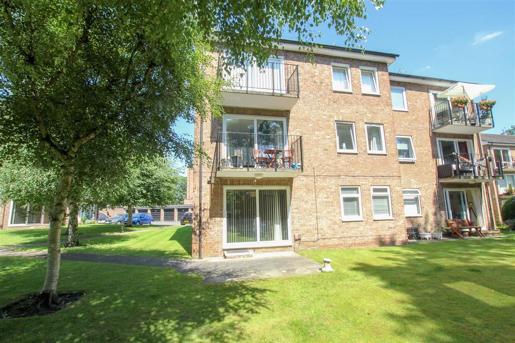 Westcliffe Court, Darlington 2 bed apartment £115,000