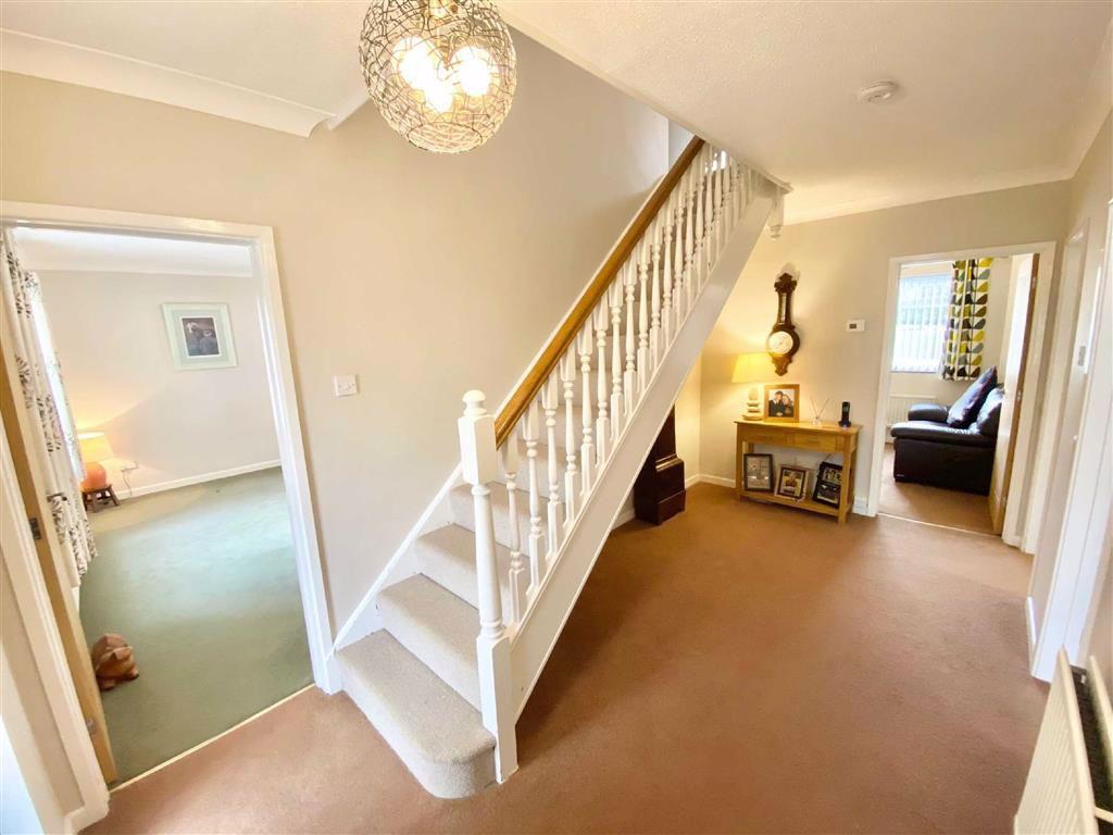 Gwbert Road, CARDIGAN, Ceredigion 4 bed detached house £379,950