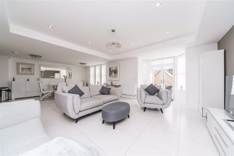 22 Beech Close, Harrogate, HG2 0FE