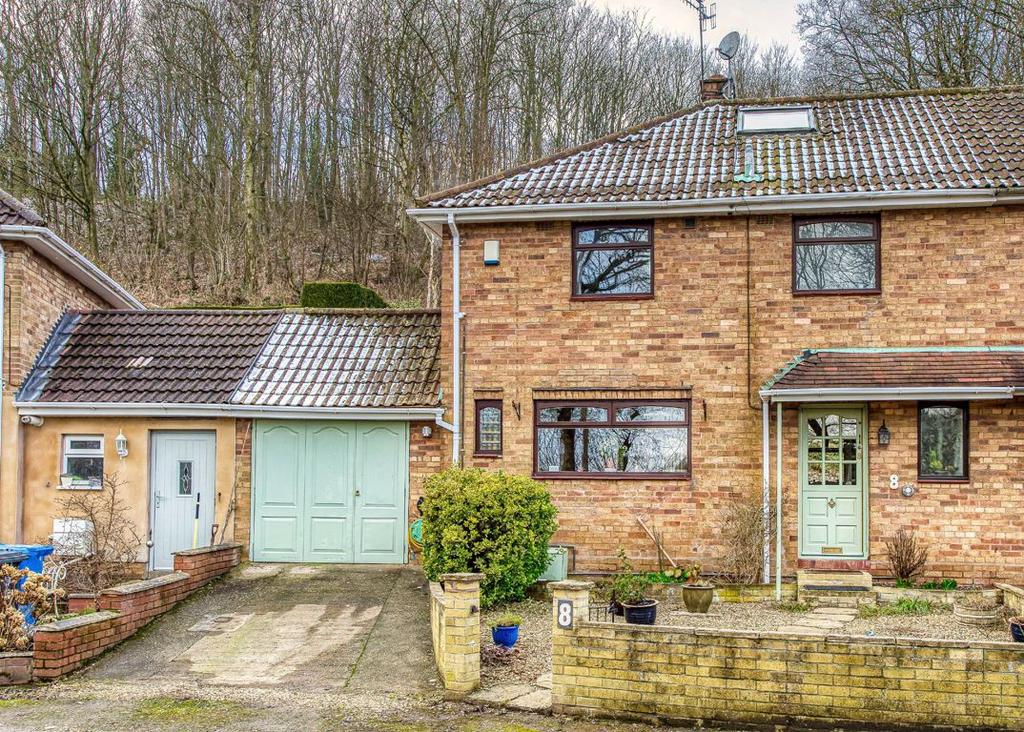 8, Brooklands, Swindon, Dudley, South Staffordshire, DY3 3 bed semidetached house £250,000