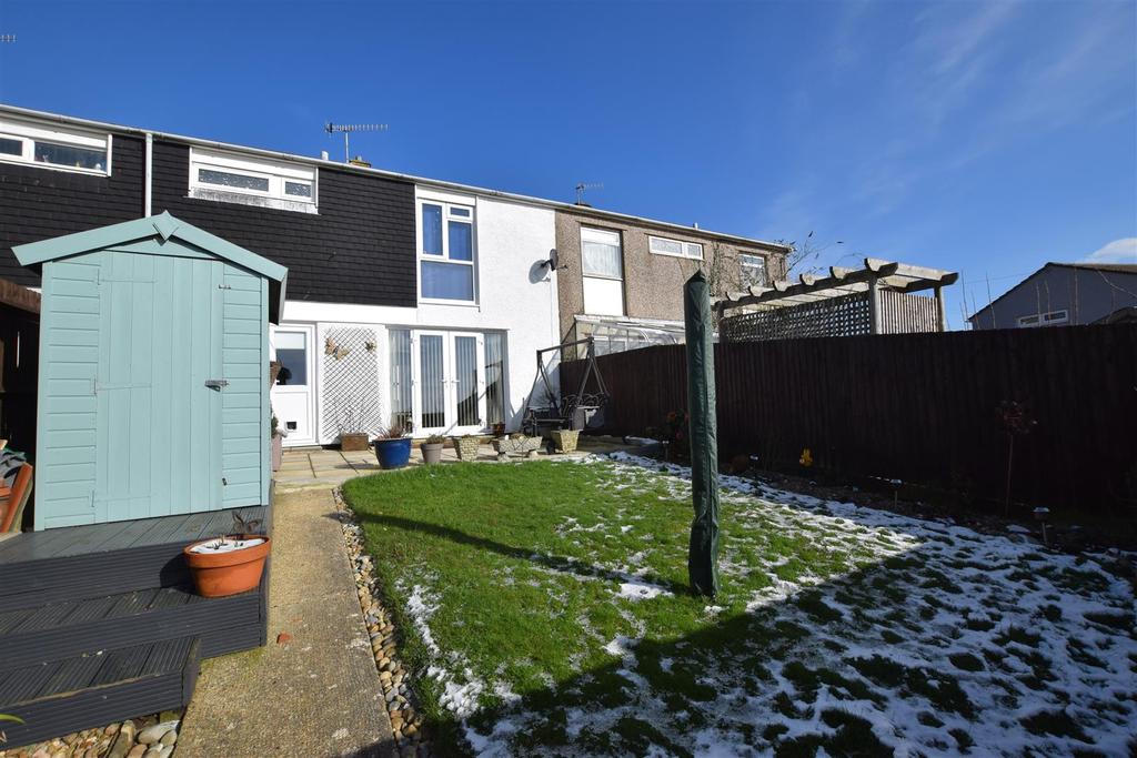 Harrow Lane, St. LeonardsOnSea 3 bed terraced house £260,000