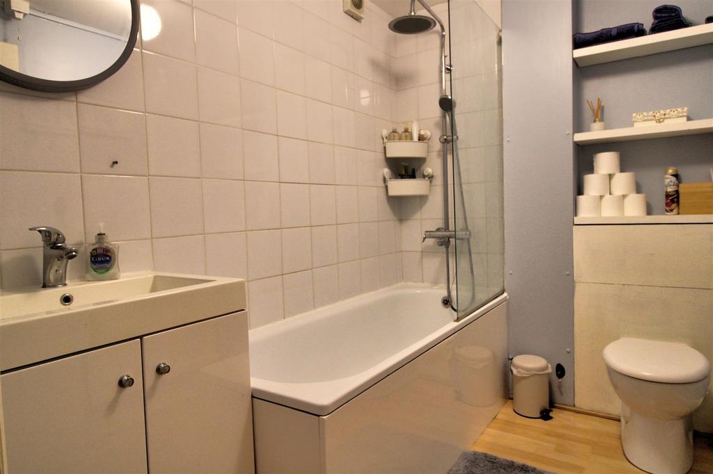 Bathroom.jpg