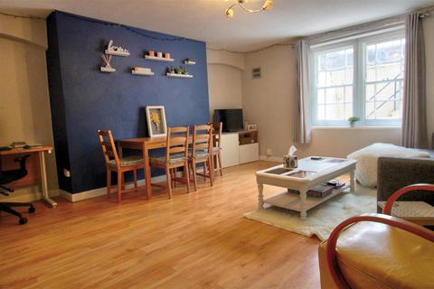 15a Arlington Villas, Bristol, BS8 2EG