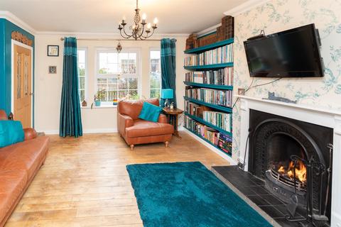 3 Dunarn Terrace, Newtyle, Blairgowrie, PH12 8UL