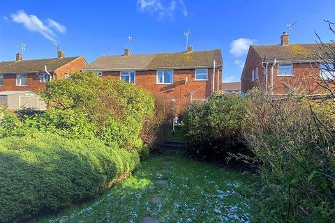 16 Essex Close, Worcester, WR2 5RW