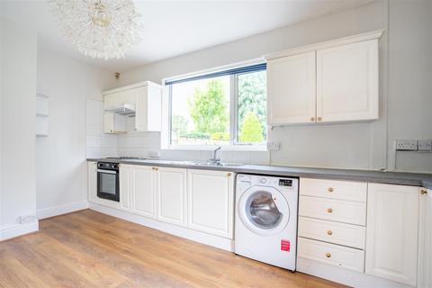 3 bedroom semi-detached house to rent, Owston Avenue, Hull Road, York, YO10 3AJ