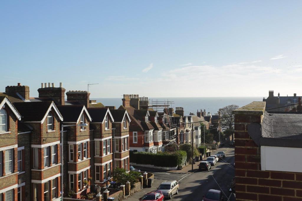 Road, Ramsgate 1 bed flat for sale £120,000