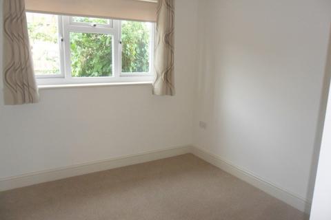 1 bedroom flat to rent, NORTHMEAD , REDHILL, RH1 2EE