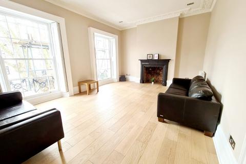 3 bedroom flat to rent, Belsize Road, South Hampstead