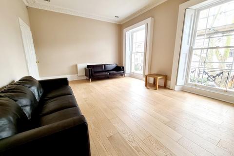 3 bedroom flat to rent, Belsize Road, South Hampstead