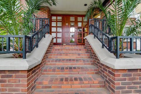 Flat 5, Johnson Lodge Admiral Walk, London, W9 3TJ