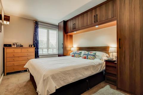 Flat 5, Johnson Lodge Admiral Walk, London, W9 3TJ