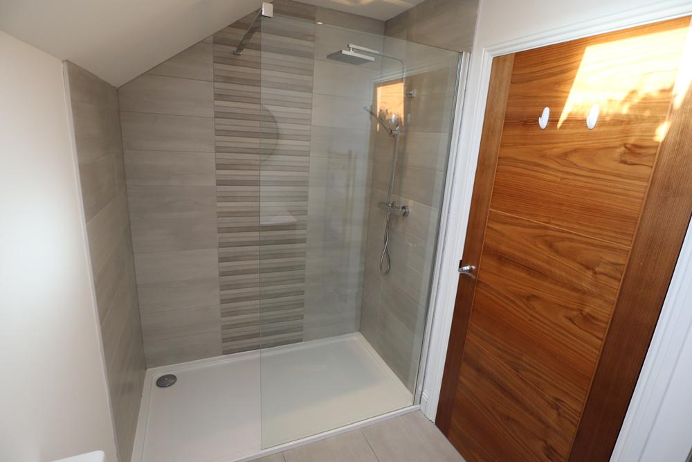 Master en-suite (1)