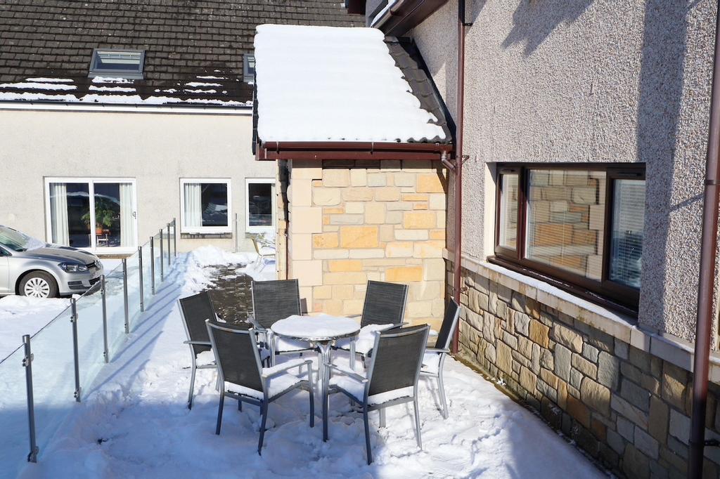 Rear terrace (1)