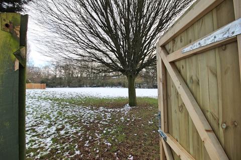 93 Severn Road, Oadby, Leicester, LE2 4FW