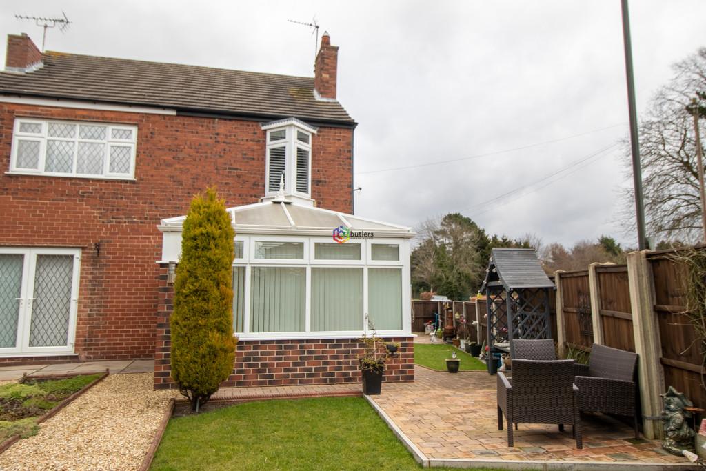 Welbeck Road, Bolsover, Chesterfield 3 bed semidetached house £190,000