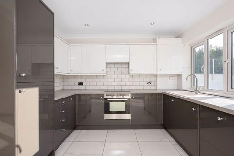 69 Sparrows Lane, London, SE9 2BP
