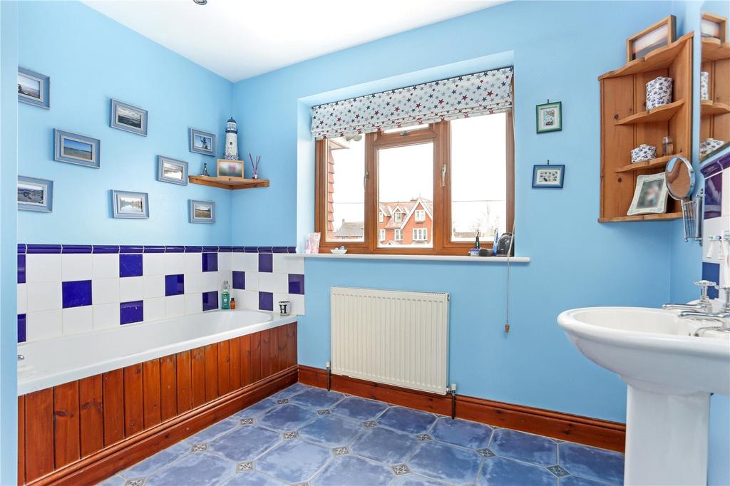 En Suite Bathroom