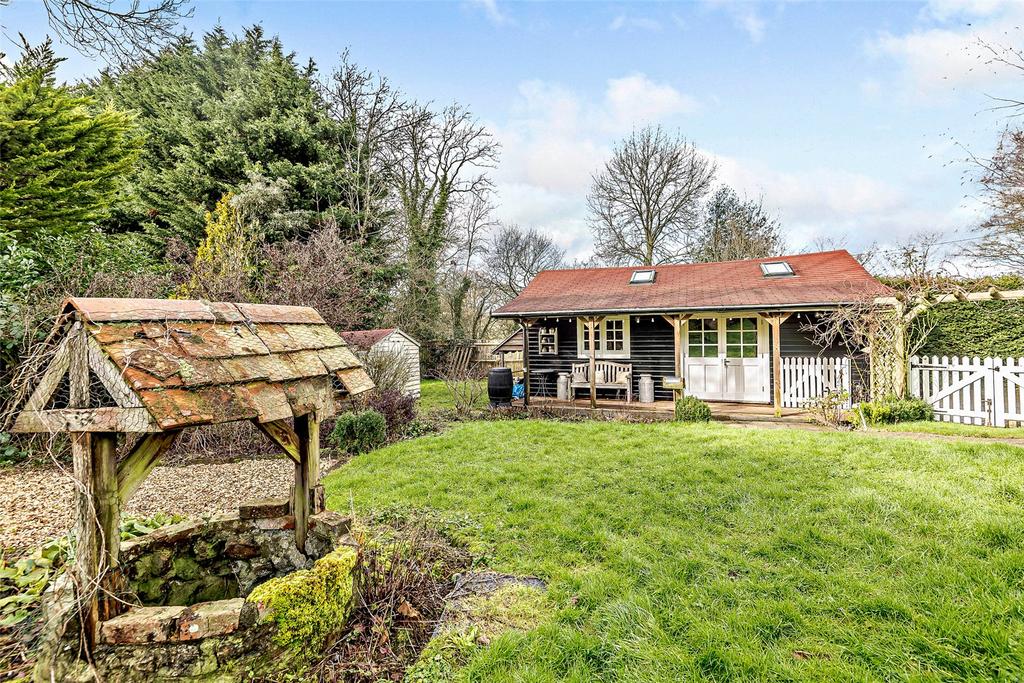 Petworth Road, Chiddingfold... 4 bed character property £1,100,000