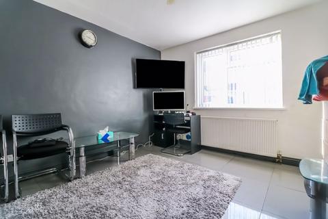 17 Myrtle Crescent, Slough, SL2 5BB