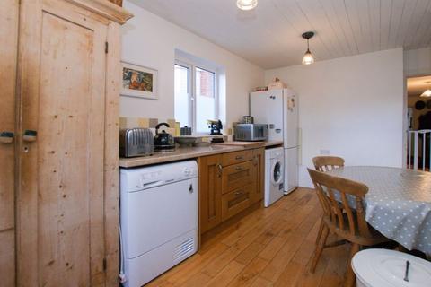 36 Chudleigh Road, Exeter, EX2 8TU