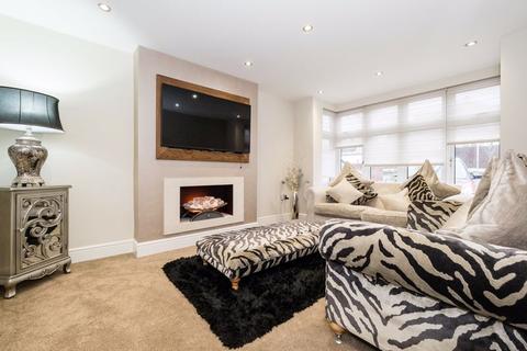 15 Fanshawe Crescent, Hornchurch, RM11 2DD
