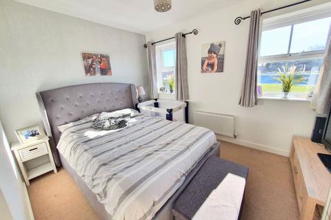 10 Farneside Close, Carlisle, CA1 2FL