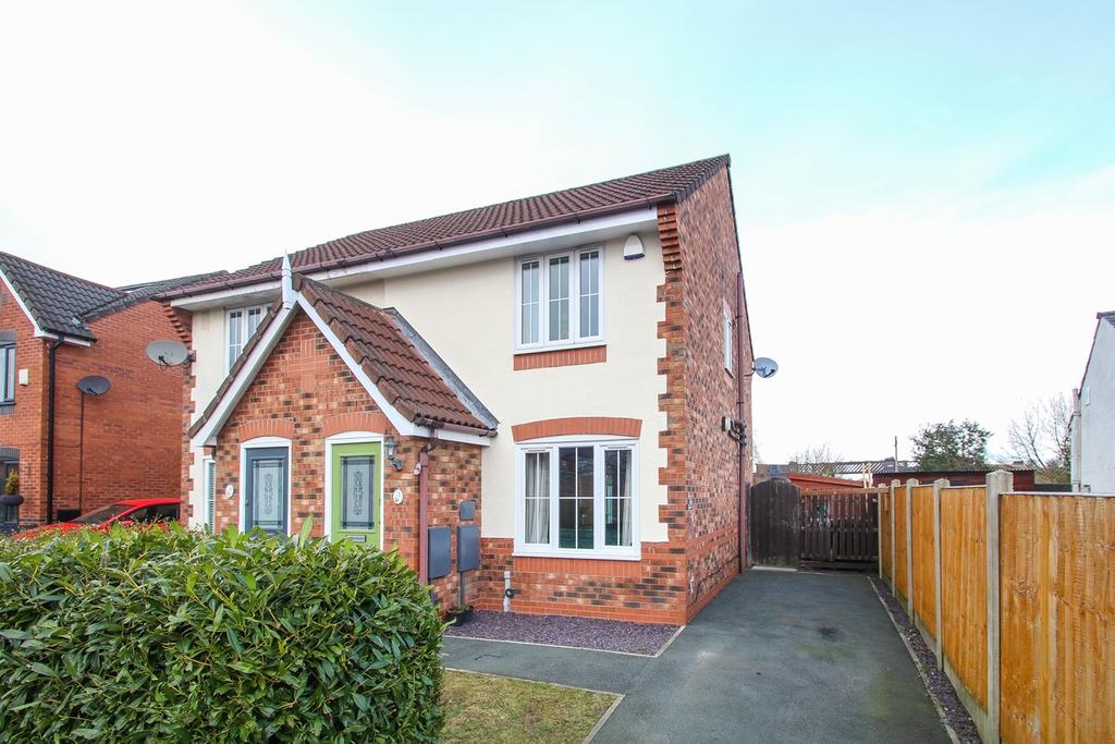 Inglewood Close, Partington... 2 bed semidetached house £185,000