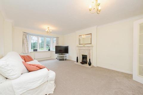 3 Beckside, Lowdham, Nottingham, NG14 7WJ