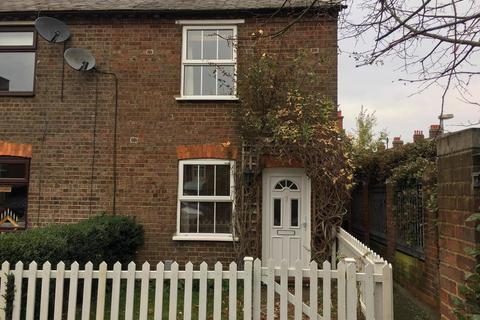 2 bedroom end of terrace house to rent, 26 George Street, Chesham, HP5 3EJ