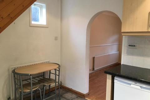 2 bedroom end of terrace house to rent, 26 George Street, Chesham, HP5 3EJ