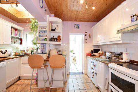 71 Northcote Road, London, E17 7DT