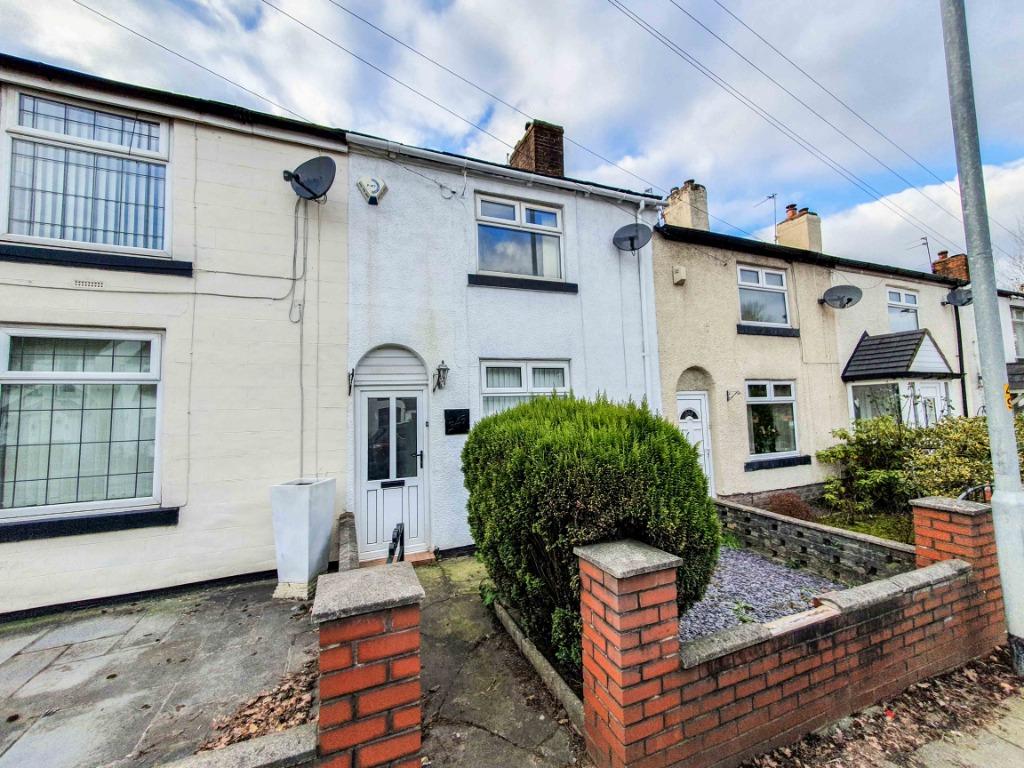 Heywood Old Road, Middleton, M24 2 bed terraced house for sale £179,950