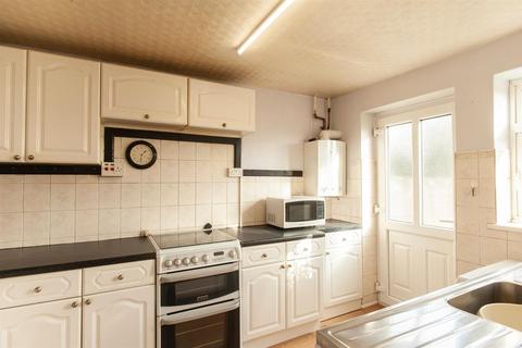 59 Bowes Road, Staines-upon-thames, TW18 3EU