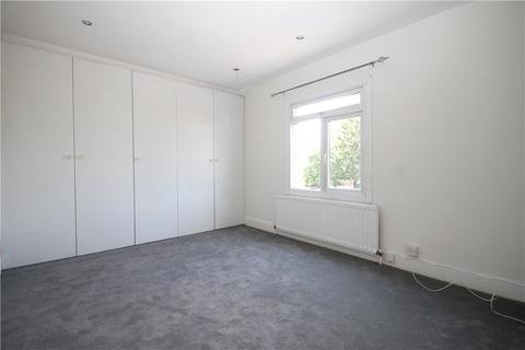 21 Salcombe Road, Ashford, TW15 3BS