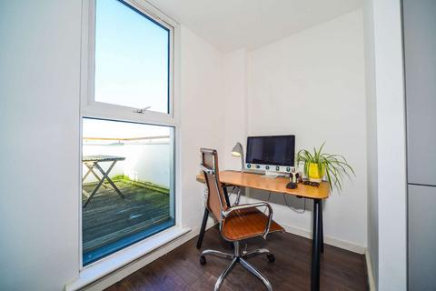 2 bedroom flat to rent, Victoria Wharf, Bethnal Green, London