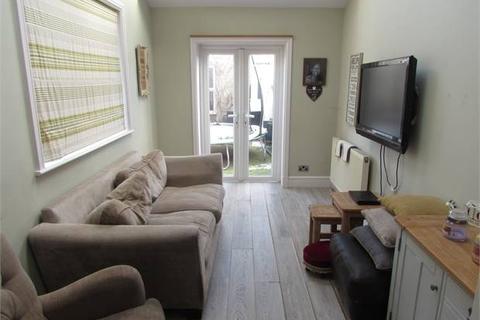 32 Owston Road, Carcroft, Doncaster, DN6 8DL