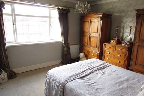 32 Owston Road, Carcroft, Doncaster, DN6 8DL