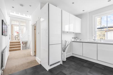 Flat 2, 68 Windermere Road, London, N10 2RG