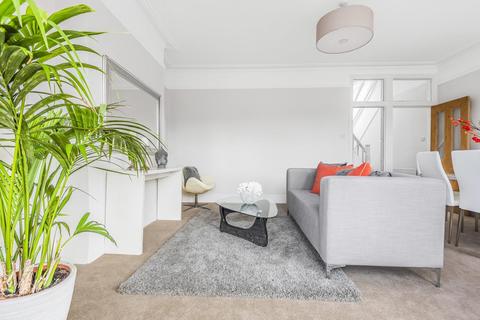 Flat 2, 68 Windermere Road, London, N10 2RG