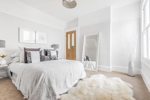 Flat 2, 68 Windermere Road, London, N10 2RG