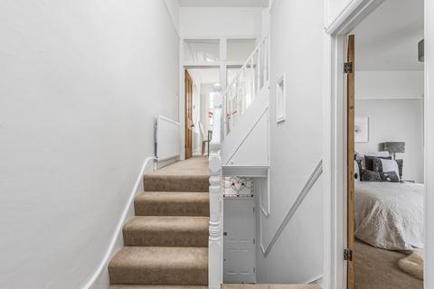 Flat 2, 68 Windermere Road, London, N10 2RG