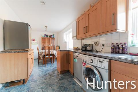 22 Blenheim Way, Isleworth, TW7 5TB