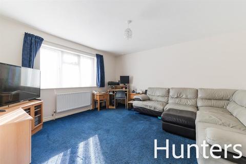 22 Blenheim Way, Isleworth, TW7 5TB