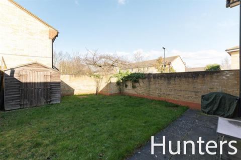 22 Blenheim Way, Isleworth, TW7 5TB