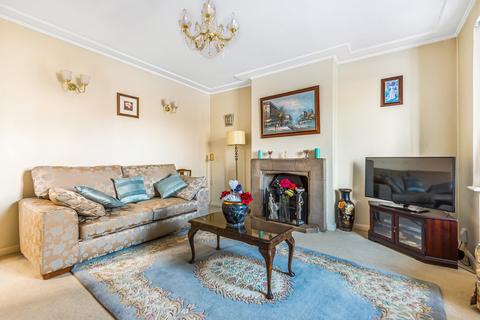 16 Cedarhurst Drive, London, SE9 5LP